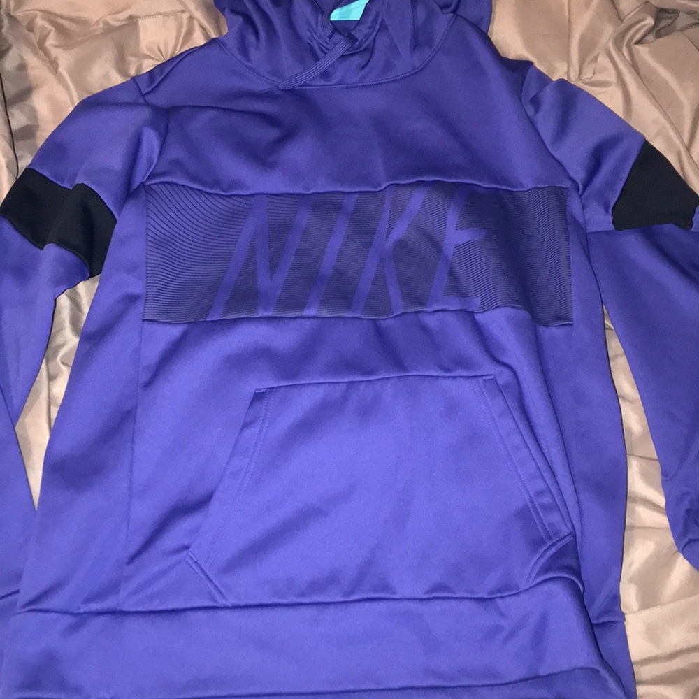 nike hoodie